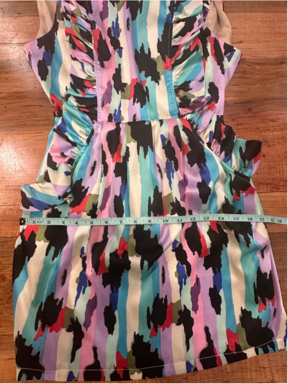 Karlie Ruffle Open Back Abstract Print Mini Dress with Pockets - Size M - Picture 12 of 14